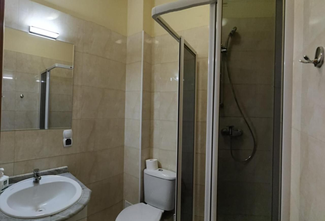 Hotelik Dworek Legnickie Pole 4Km Od Legnicy Extérieur photo